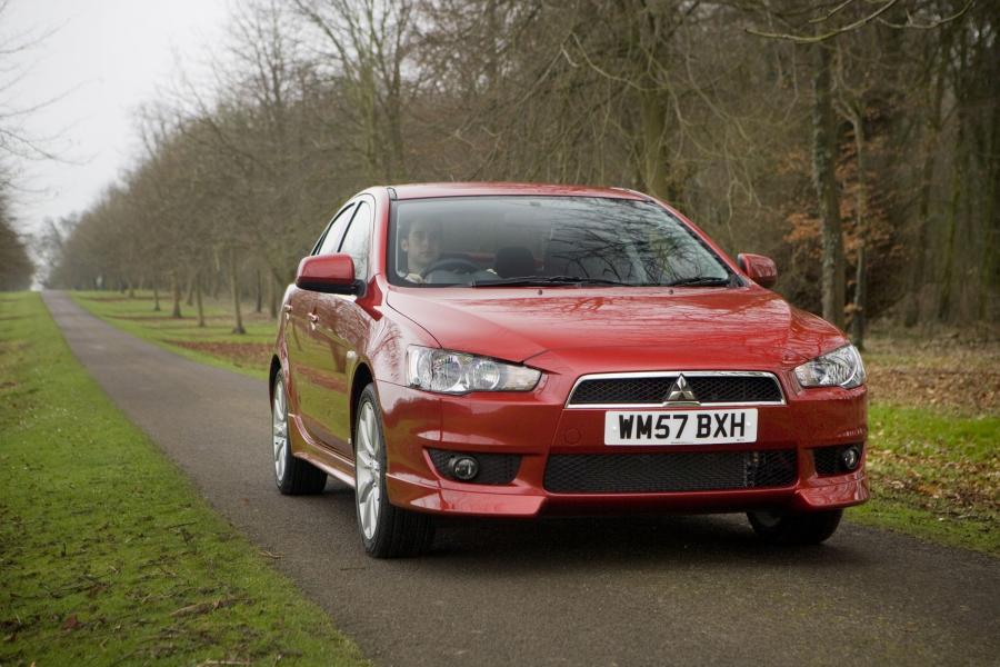  Mitsubishi Lancer 2007 года  (фото 19 из 104)